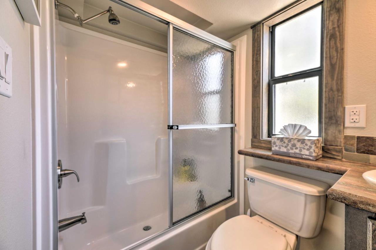 Roomy Pagosa Springs Tiny Cabin 1 Mi To Downtown Bagian luar foto